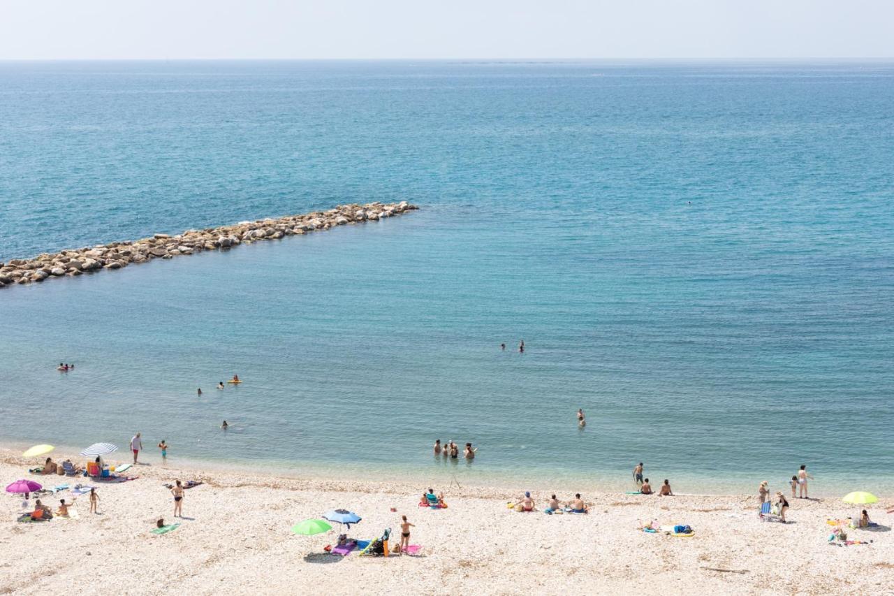 アルテアEscapada Romantica En Atico Frente Al Mar Con Piscinaアパートメント エクステリア 写真